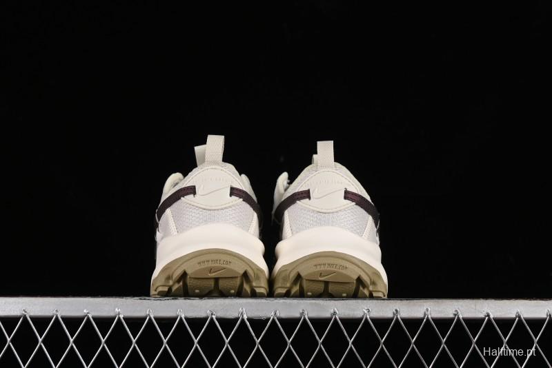 Nike TC 7900 Retro Dad Shoes with Reflective Swoosh and Cushioned Sole - DD9682-003